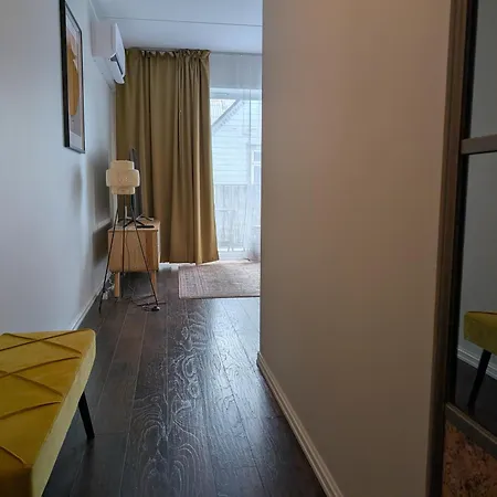Apartment Spacious With Sauna, Terrace And Private Parking Parnu